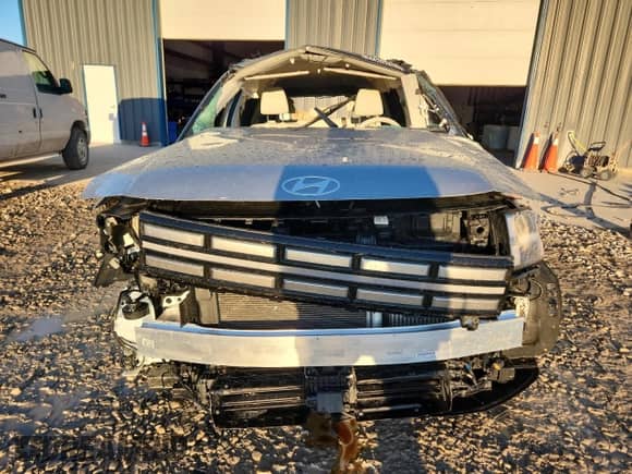 2025 Hyundai Santa Fe SEL with VIN 5NMP2DGL4SH087095, listed as a Copart auction lot 84820285 with 22,796 mi miles and Salvage title. Bid and sale history available at DreamBid. Image 5.