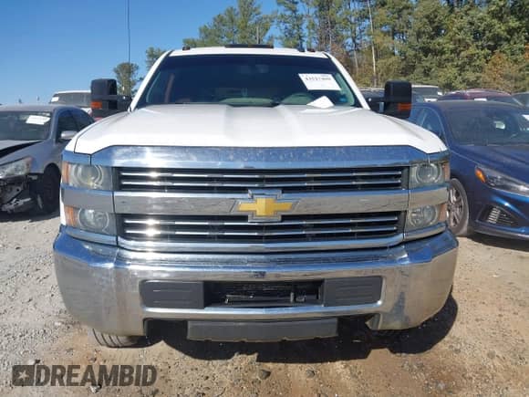 2016 Chevrolet Silverado 2500HD Work Truck с VIN 1GC1KUE86GF103676, выставлен на аукционе IAAI как лот 43527459 с пробегом 203 440 миль миль и . История ставок и продаж доступна на DreamBid. Изображение 12.