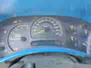 2003 Chevrolet Silverado 2500HD LT z VIN 1GCHK29183E120978, wystawiony jako Copart lot #81241735 z przebiegiem 306 355 mil mil oraz Szkoda całkowita • Salvage title. Historia ofert i sprzedaży dostępna na DreamBid. Obrazek 9.