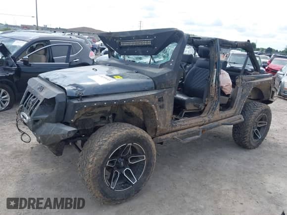 2008 Jeep Wrangler Unlimited Sahara с VIN 1J8GA59148L516756, выставлен на аукционе IAAI как лот 43039933 с пробегом 181 558 миль миль и . История ставок и продаж доступна на DreamBid. Изображение 18.