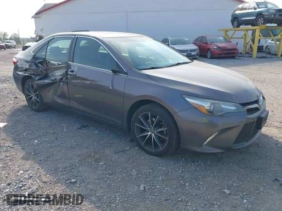 2015 Toyota Camry SE z VIN 4T1BF1FK7FU901563, wystawiony jako IAAI lot #43286253 z przebiegiem 172 409 mil mil oraz . Historia ofert i sprzedaży dostępna na DreamBid. Obrazek 1.