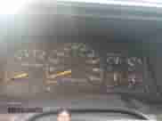 1999 Chevrolet Suburban с VIN 3GNFK16R6XG180176, выставлен на аукционе Copart как лот 86064714 с пробегом 291 118 миль миль и Списание • Salvage title. История ставок и продаж доступна на DreamBid. Изображение 9.
