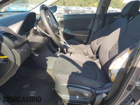 2017 Hyundai Accent SE z VIN KMHCT5AE5HU362336, wystawiony jako Copart lot #81137035 z przebiegiem 186 837 mil mil oraz Szkoda całkowita • Salvage title. Historia ofert i sprzedaży dostępna na DreamBid. Obrazek 7.