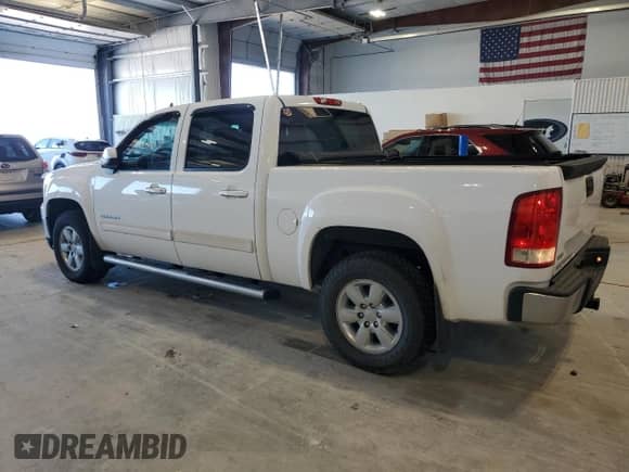 2010 GMC Sierra 1500 SLT z VIN 3GTRKWE35AG240729, wystawiony jako Copart lot #63497815 z przebiegiem 210 299 mil mil oraz Szkoda całkowita • Salvage title. Historia ofert i sprzedaży dostępna na DreamBid. Obrazek 2.