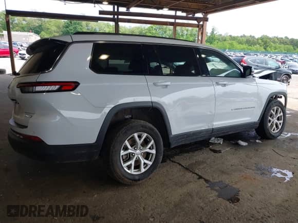 2023 Jeep Grand Cherokee Limited z VIN 1C4RJKBGXP8767666, wystawiony jako IAAI lot #42364044 z przebiegiem 22 631 mil mil oraz . Historia ofert i sprzedaży dostępna na DreamBid. Obrazek 4.