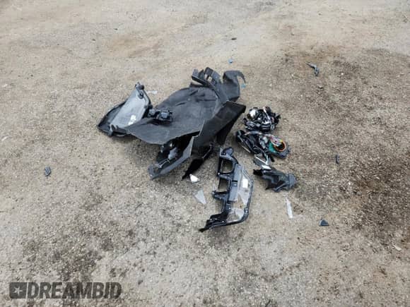 2024 Ford Mustang GT Premium с VIN 1FAGP8FF3R5116433, выставлен на аукционе Copart как лот 69782455 с пробегом 9 414 миль миль и Списание • Salvage title. История ставок и продаж доступна на DreamBid. Изображение 12.