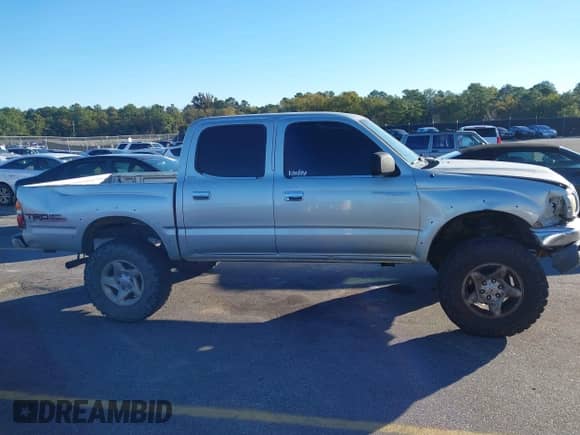 2004 Toyota Tacoma PreRunner with VIN 5TEGN92N74Z318636, listed as a IAAI auction lot 43482050 with 308,025 mi miles and . Bid and sale history available at DreamBid. Image 13.