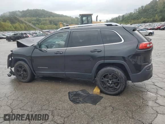 2016 Jeep Cherokee Latitude z VIN 1C4PJMCS8GW251744, wystawiony jako Copart lot #81671595 z przebiegiem 123 935 mil mil oraz Szkoda całkowita • Salvage title. Historia ofert i sprzedaży dostępna na DreamBid. Obrazek 2.
