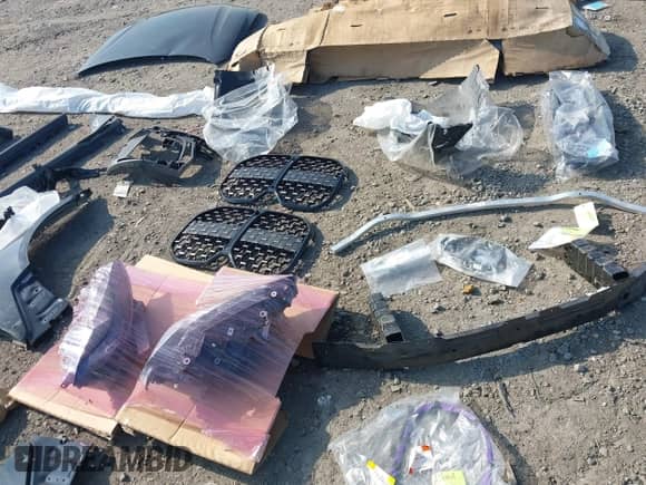 2023 BMW 4 Series M440i xDrive с VIN WBA13AW05PFP02201, выставлен на аукционе IAAI как лот 42872582 с пробегом 2 437 миль миль и . История ставок и продаж доступна на DreamBid. Изображение 18.