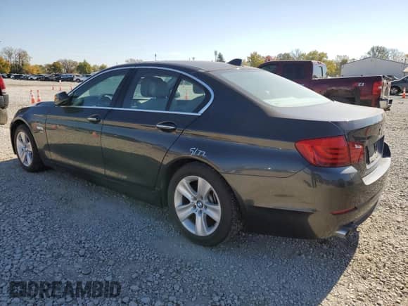 2012 BMW 5 Series 528i xDrive с VIN WBAXH5C57CDW03503, выставлен на аукционе Copart как лот 90255465 с пробегом 87 229 миль миль и Списание • Salvage title. История ставок и продаж доступна на DreamBid. Изображение 2.