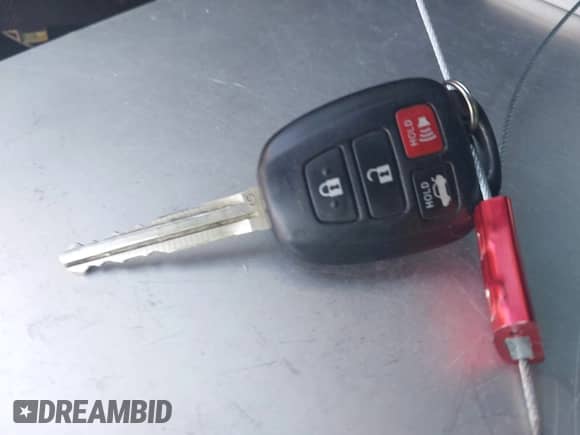 2012 Toyota Camry XLE z VIN 4T1BF1FK9CU018320, wystawiony jako IAAI lot #43408512 z przebiegiem 311 163 mil mil oraz . Historia ofert i sprzedaży dostępna na DreamBid. Obrazek 11.