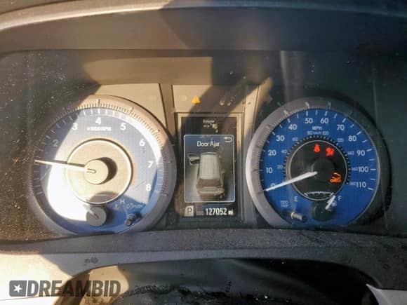 2020 Toyota Sienna XLE Premium с VIN 5TDDZ3DC8LS240007, выставлен на аукционе Copart как лот 84470845 с пробегом 127 052 миль миль и Списание • Salvage title. История ставок и продаж доступна на DreamBid. Изображение 9.