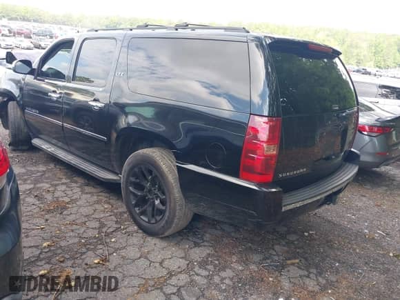 2013 Chevrolet Suburban LTZ с VIN 1GNSKKE71DR250280, выставлен на аукционе IAAI как лот 42212782 с пробегом 185 210 миль миль и . История ставок и продаж доступна на DreamBid. Изображение 3.