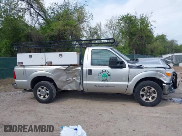 2016 Ford F-250 XL с VIN 1FTBF2A67GED09578, выставлен на аукционе IAAI как лот 42133327 с пробегом 150 694 миль миль и . История ставок и продаж доступна на DreamBid. Изображение 13.
