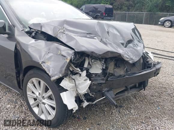 2014 Toyota Camry L with VIN 4T1BF1FK4EU862865, listed as a IAAI auction lot 42882246 with 33,475 mi miles and . Bid and sale history available at DreamBid. Image 6.