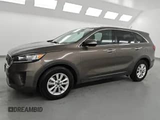 2020 Kia Sorento LX с VIN 5XYPG4A5XLG622129, выставлен на аукционе Copart как лот 80520145 с пробегом 101 822 миль миль и Чистый • Clean title. История ставок и продаж доступна на DreamBid. Изображение 1.
