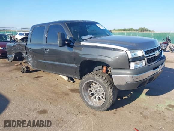 2005 Chevrolet Silverado 1500 LS с VIN 2GCEK13T051125104, выставлен на аукционе IAAI как лот 42995126 с пробегом 191 282 миль миль и . История ставок и продаж доступна на DreamBid. Изображение 1.