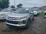 2021 Mitsubishi Outlander ES z VIN JA4ARUAUXMU034927, wystawiony jako IAAI lot #42539567 z przebiegiem 54 473 mil mil oraz . Historia ofert i sprzedaży dostępna na DreamBid. Obrazek 6.