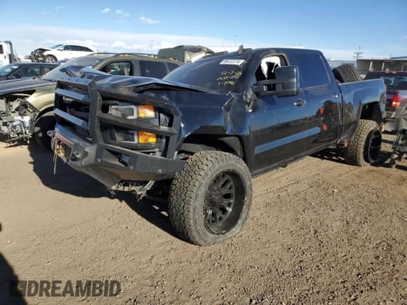 2016 Chevrolet Silverado 3500HD LTZ с VIN 1GC4K0E85GF268303, выставлен на аукционе Copart как лот 86412274 с пробегом Не указан миль и На запчасти • Non repairable. История ставок и продаж доступна на DreamBid. Изображение 1.