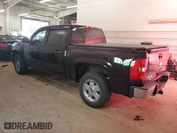 2011 Chevrolet Silverado 1500 LT z VIN 3GCPKSE34BG342699, wystawiony jako Copart lot #81790905 z przebiegiem 216 709 mil mil oraz Czysty tytuł • Clean title. Historia ofert i sprzedaży dostępna na DreamBid. Obrazek 2.