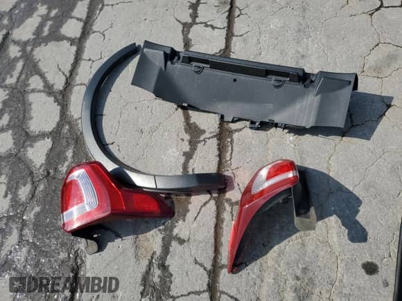 2018 Ford Explorer Limited с VIN 1FM5K7F82JGA17800, выставлен на аукционе Copart как лот 65255865 с пробегом 40 483 миль миль и Списание • Salvage title. История ставок и продаж доступна на DreamBid. Изображение 13.