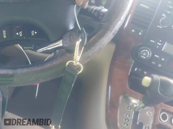 2007 Hyundai Entourage GLS z VIN KNDMC233X76037719, wystawiony jako IAAI lot #42620112 z przebiegiem 209 455 mil mil oraz . Historia ofert i sprzedaży dostępna na DreamBid. Obrazek 11.