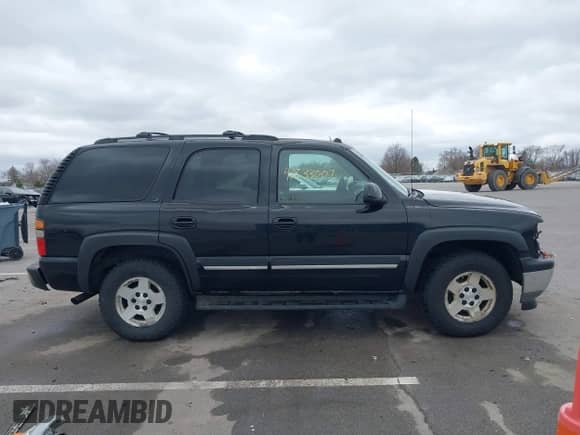 2005 Chevrolet Tahoe LS with VIN 1GNEK13TX5J179510, listed as a IAAI auction lot 41833007 with 192,402 mi miles and . Bid and sale history available at DreamBid. Image 14.