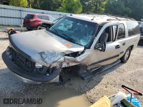 2005 Chevrolet Suburban LS with VIN 3GNEC16Z95G159375, listed as a Copart auction lot 65865884 with 290,671 mi miles and Salvage title. Bid and sale history available at DreamBid. Image 1.