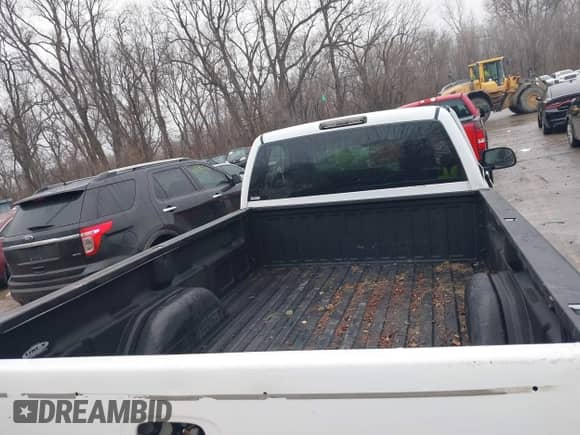 2006 Chevrolet Silverado 1500 Work Truck с VIN 1GCEC14Z46Z294874, выставлен на аукционе IAAI как лот 41449044 с пробегом 190 082 миль миль и . История ставок и продаж доступна на DreamBid. Изображение 12.