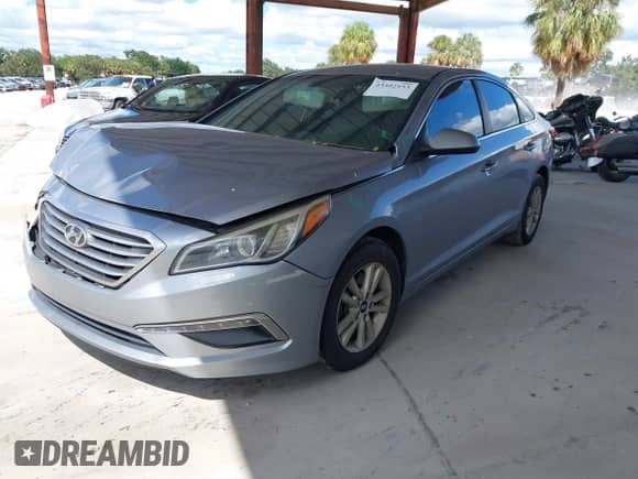 2015 Hyundai Sonata SE with VIN 5NPE24AF6FH126868, listed as a IAAI auction lot 43402153 with 140,233 mi miles and . Bid and sale history available at DreamBid. Image 19.