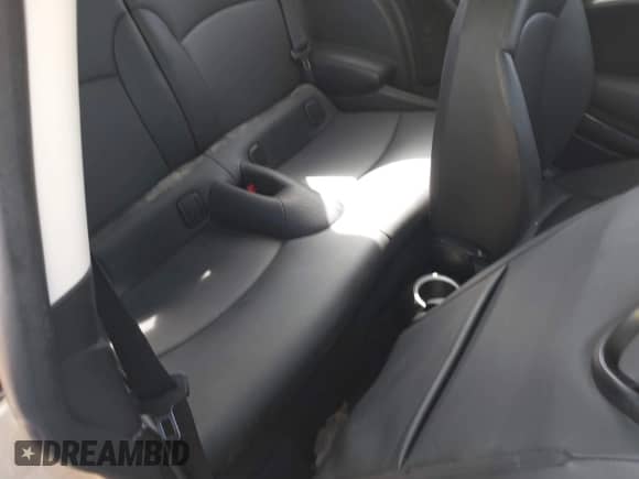 2013 MINI Hardtop S с VIN WMWSV3C50DT389890, выставлен на аукционе IAAI как лот 43153997 с пробегом 132 527 миль миль и . История ставок и продаж доступна на DreamBid. Изображение 8.