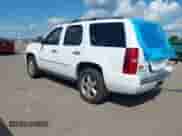 2012 Chevrolet Tahoe LTZ z VIN 1GNSKCE0XCR326361, wystawiony jako IAAI lot #42994916 z przebiegiem 158 826 mil mil oraz . Historia ofert i sprzedaży dostępna na DreamBid. Obrazek 3.