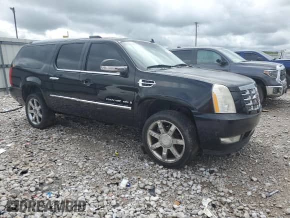 2008 Cadillac Escalade ESV with VIN 1GYFK66808R210474, listed as a Copart auction lot 55596155 with 247,894 mi miles and Non repairable. Bid and sale history available at DreamBid. Image 4.