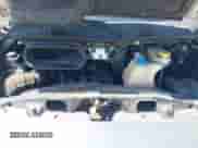 2015 Ram ProMaster Cargo z VIN 3C6TRVAG9FE515579, wystawiony jako IAAI lot #42463455 z przebiegiem 171 332 mil mil oraz . Historia ofert i sprzedaży dostępna na DreamBid. Obrazek 10.