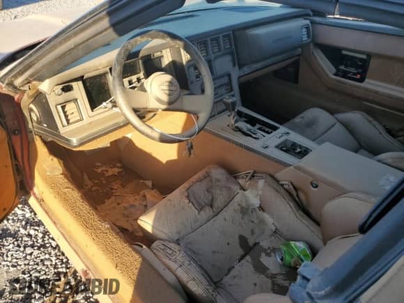 1988 Chevrolet Corvette с VIN 1G1YY3181J5121828, выставлен на аукционе Copart как лот 75768604 с пробегом Не указан миль и Списание • Salvage title. История ставок и продаж доступна на DreamBid. Изображение 8.