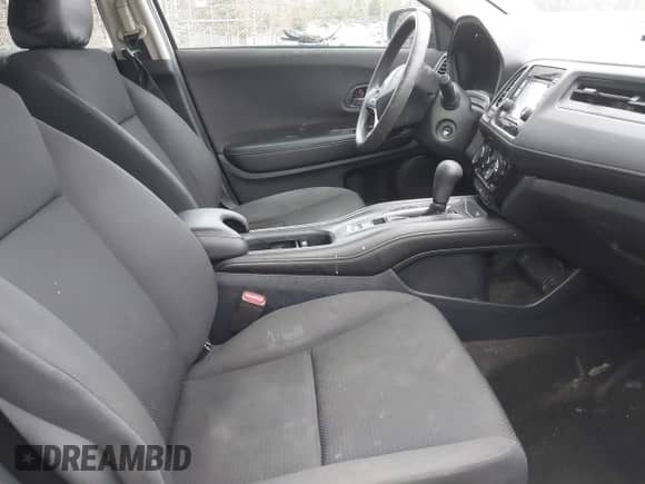 2021 Honda HR-V LX with VIN 3CZRU5H35MM703789, listed as a IAAI auction lot 41392922 with 70,416 mi miles and . Bid and sale history available at DreamBid. Image 5.
