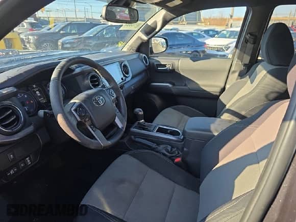 2022 Toyota Tacoma SR5 с VIN 3TMCZ5AN7NM524812, выставлен на аукционе Copart как лот 90647645 с пробегом 41 473 миль миль и Списание • Salvage title. История ставок и продаж доступна на DreamBid. Изображение 7.