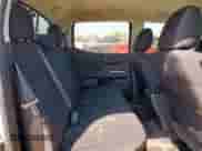 2023 Toyota Tacoma SR z VIN 3TYCZ5AN2PT135342, wystawiony jako Copart lot #80752475 z przebiegiem 54 050 mil mil oraz Szkoda całkowita • Salvage title. Historia ofert i sprzedaży dostępna na DreamBid. Obrazek 10.