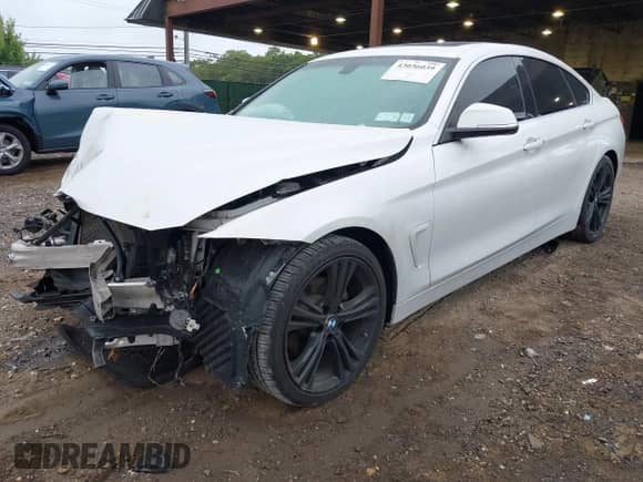 2017 BMW 4 Series 430i with VIN WBA4F7C5XHG787510, listed as a IAAI auction lot 43036039 with 134,982 mi miles and . Bid and sale history available at DreamBid. Image 2.