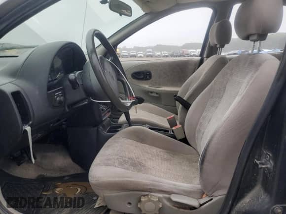 1999 Saturn SL with VIN 1G8ZK5274XZ261592, listed as a Copart auction lot 71803684 with 110,625 mi miles and Clean title. Bid and sale history available at DreamBid. Image 7.