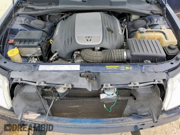 2005 Dodge Magnum RT with VIN 2D4GV58295H518729, listed as a Copart auction lot 70118935 with 130,792 mi miles and Salvage title. Bid and sale history available at DreamBid. Image 11.
