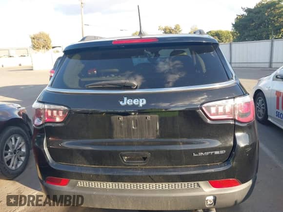 2020 Jeep Compass Limited z VIN 3C4NJCCB7LT191862, wystawiony jako IAAI lot #43369237 z przebiegiem 114 617 mil mil oraz . Historia ofert i sprzedaży dostępna na DreamBid. Obrazek 17.