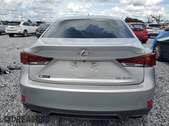 2018 Lexus IS 300 z VIN JTHBA1D28J5069450, wystawiony jako Copart lot #81246415 z przebiegiem 47 905 mil mil oraz Szkoda całkowita • Salvage title. Historia ofert i sprzedaży dostępna na DreamBid. Obrazek 6.
