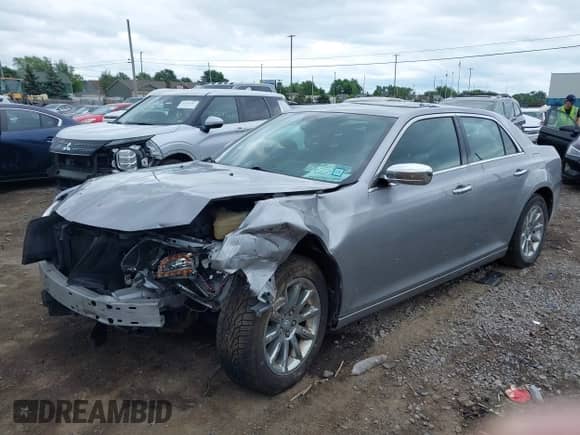 2014 Chrysler 300 C with VIN 2C3CCAET7EH346860, listed as a IAAI auction lot 42536108 with 116,767 mi miles and . Bid and sale history available at DreamBid. Image 16.