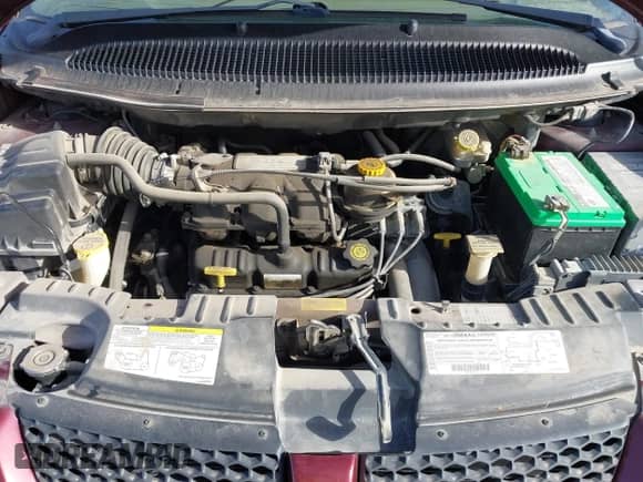 2002 Dodge Caravan Sport with VIN 1B4GP453X2B629757, listed as a IAAI auction lot 41773669 with 165,852 mi miles and . Bid and sale history available at DreamBid. Image 10.