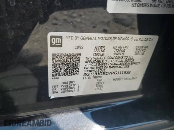 2023 GMC Sierra 1500 Denali z VIN 3GTUUGED7PG111838, wystawiony jako Copart lot #63683155 z przebiegiem Nie podano mil oraz Czysty tytuł • Clean title. Historia ofert i sprzedaży dostępna na DreamBid. Obrazek 13.