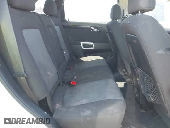 2014 Chevrolet Captiva Sport LS z VIN 3GNAL2EK4ES524082, wystawiony jako IAAI lot #42820809 z przebiegiem 148 586 mil mil oraz . Historia ofert i sprzedaży dostępna na DreamBid. Obrazek 8.