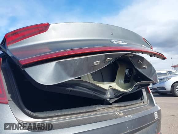 2023 Hyundai Sonata SEL with VIN KMHL64JA9PA262822, listed as a IAAI auction lot 42784976 with 37,624 mi miles and . Bid and sale history available at DreamBid. Image 21.