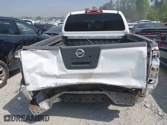 2007 Nissan Frontier SE z VIN 1N6AD09U87C421940, wystawiony jako IAAI lot #42051182 z przebiegiem 235 216 mil mil oraz . Historia ofert i sprzedaży dostępna na DreamBid. Obrazek 16.