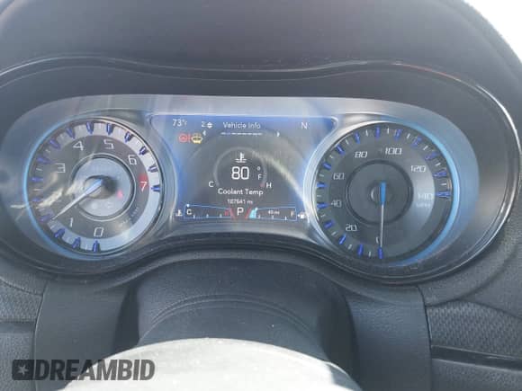 2015 Chrysler 300 S с VIN 2C3CCAGG6FH927154, выставлен на аукционе IAAI как лот 42189561 с пробегом 187 641 миль миль и . История ставок и продаж доступна на DreamBid. Изображение 7.